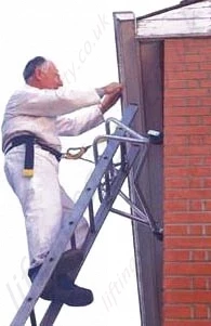 The ladder safety belt 2