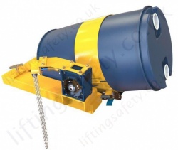 Fork Lift Truck Low Profile 210 Litre (Steel) and 210/220 Litre (Plastic) Drum Rotator. Suitable for Pouring Liquids. Rotation Types: - 360kg Capacity