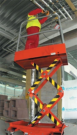 Access Platform For lifting People. Electric Lift, Manual Travel. 240kg