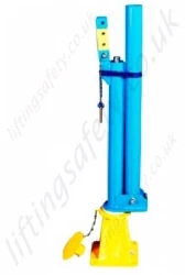 Assembly of the portible Davit System