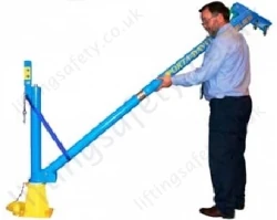 Assembly of the portible Davit System