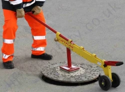 LiftPlaq Magnetic Manhole Cover Lifter